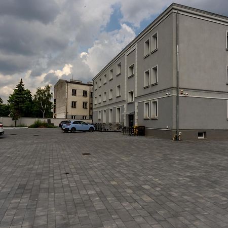 مبيت وإفطار Sleep&Fly Okecie Warsaw Airport المظهر الخارجي الصورة