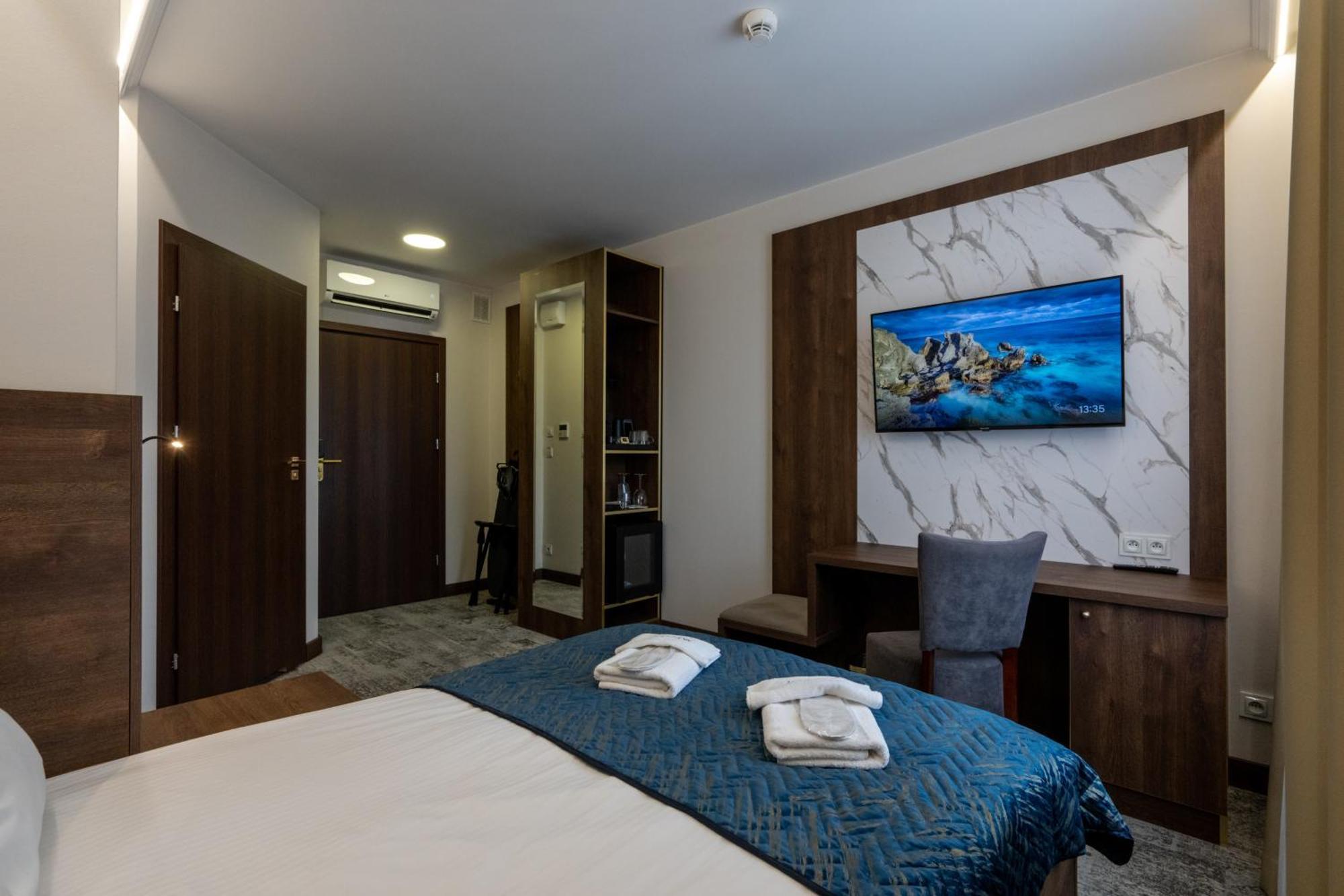 مبيت وإفطار Sleep&Fly Okecie Warsaw Airport المظهر الخارجي الصورة